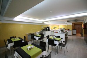 Daily buffet breakfast for a fee