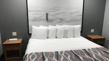 Basic Room, 1 King Bed | Free WiFi, bed sheets