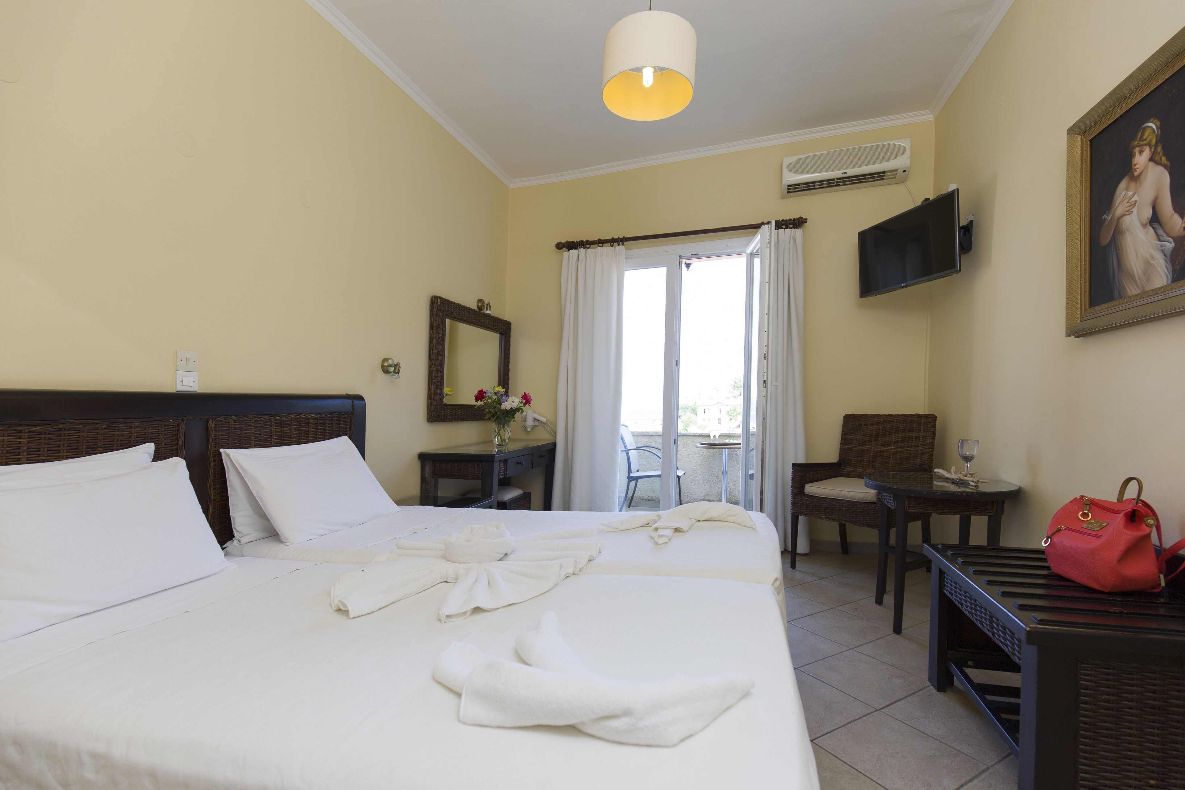 Photo - Virginia Hotel