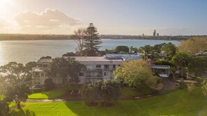Exterior - VR Takapuna (Auckland)