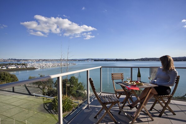 International cuisine, beach views