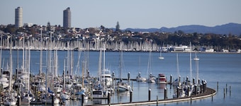 VR Takapuna