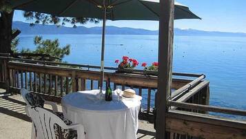 Suite, Lakeside | Balcony view