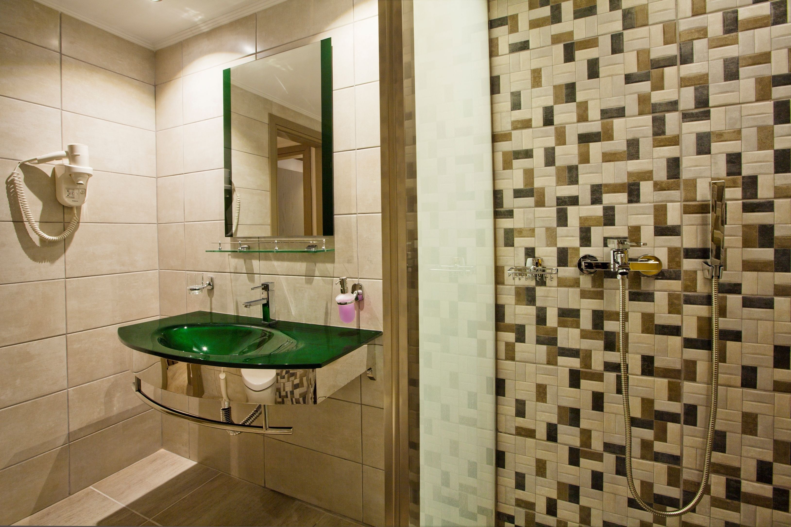 in-room safe, iron/ironing board, free wifi, bed sheets