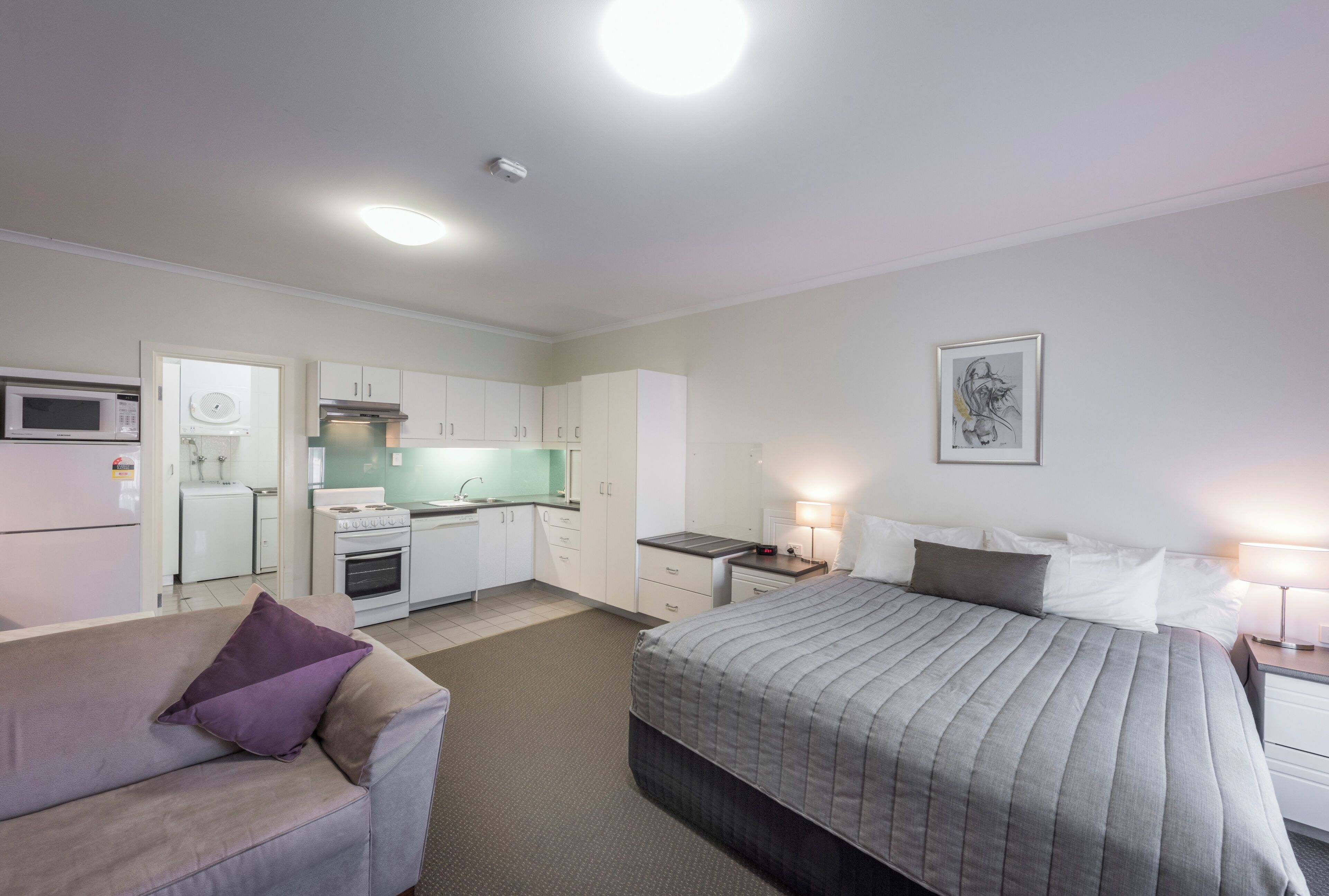 Premium bedding, pillowtop beds, minibar, desk