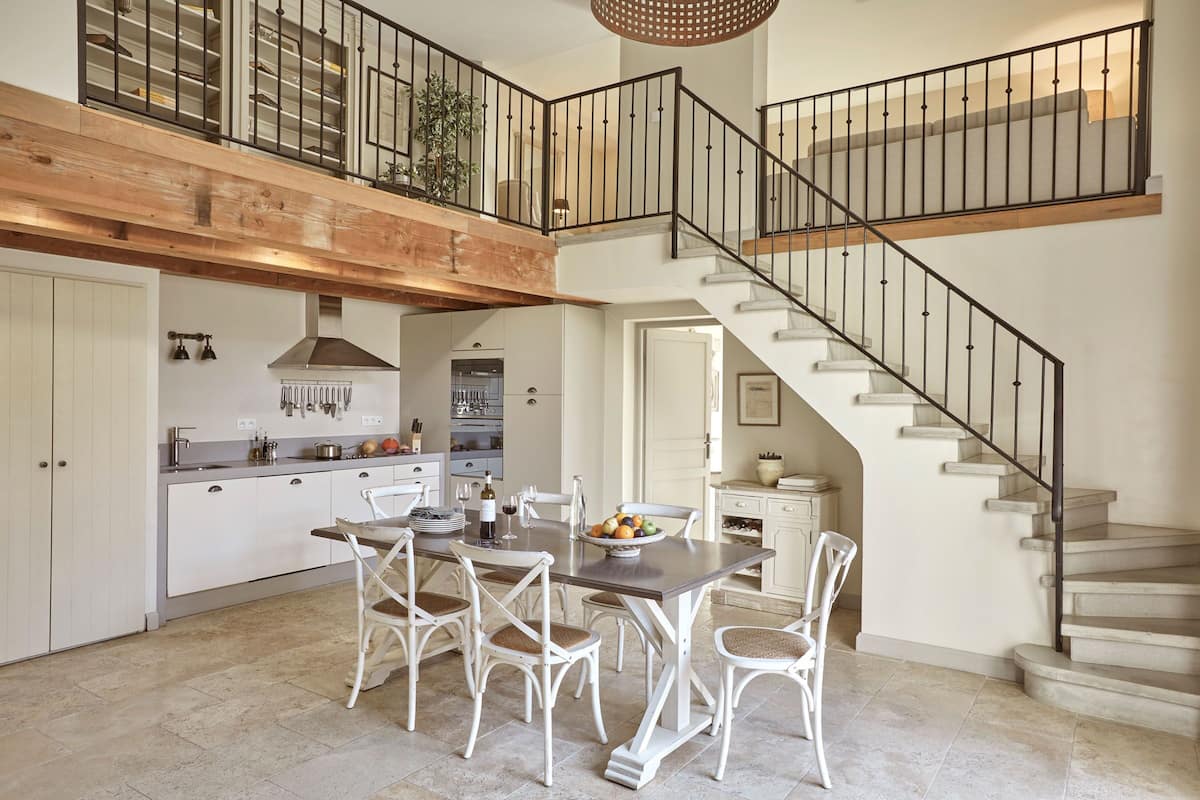 コンフォート ヴィラ 3 ベッドルーム コートヤードビュー (Appartement 3 Chambres avec Jardin ) | 高級寝具、WiFi (無料)、ベッドシーツ