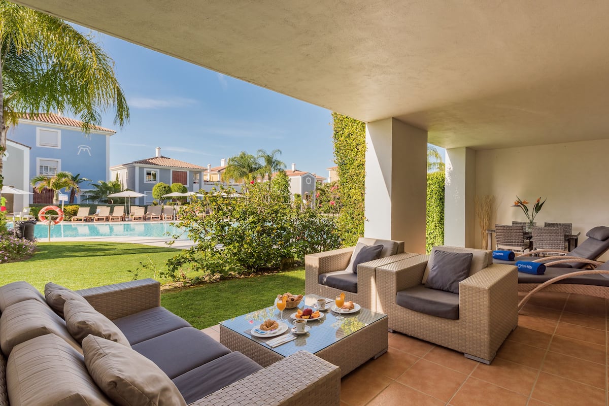 Apartamento, 2 habitaciones, terraza o jardín | Vista al jardín
