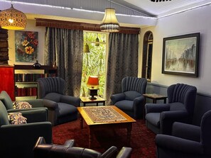 로비 좌석 공간