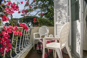 Balcony - Casa Shantiniketan (Cascais)