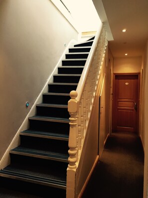 Staircase - NOX HOTELS - West End Lane I (London)