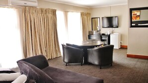 Standard Double or Twin Room | Living area - Ruby Stone Boutique Hotel (Polokwane)