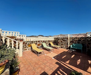 Terrace/patio - Apartamentos Tinoca (Las Palmas de Gran Canaria)