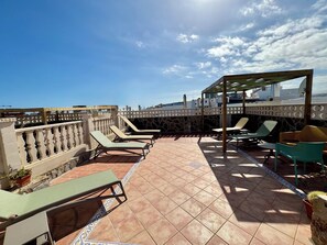 Terrace/patio - Apartamentos Tinoca (Las Palmas de Gran Canaria)