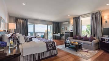 Premier suite | In-room safe, free cribs/infant beds, free WiFi