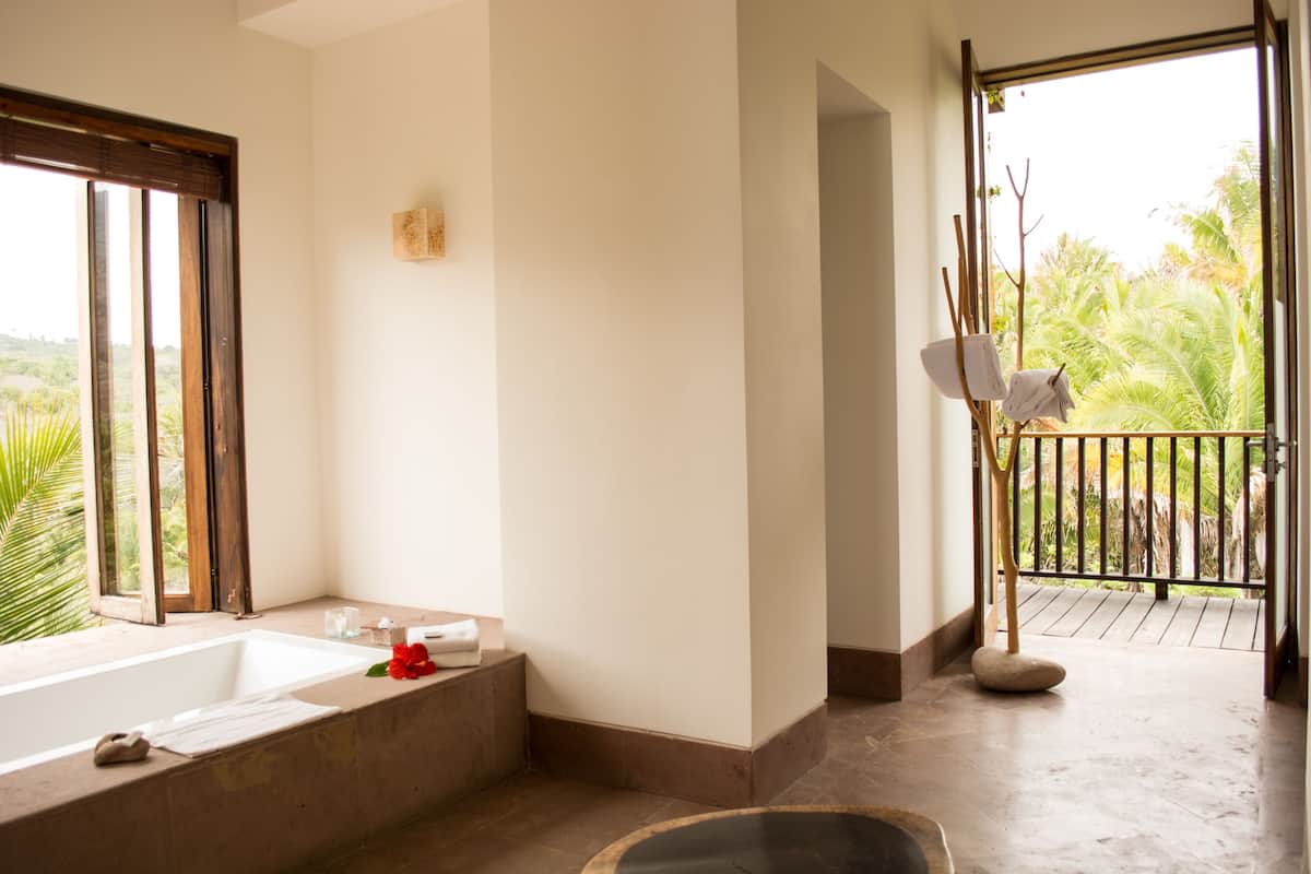 standard suite, ocean view | bathroom | separate bathtub and shower, deep-soaking bathtub, rainfall showerhead