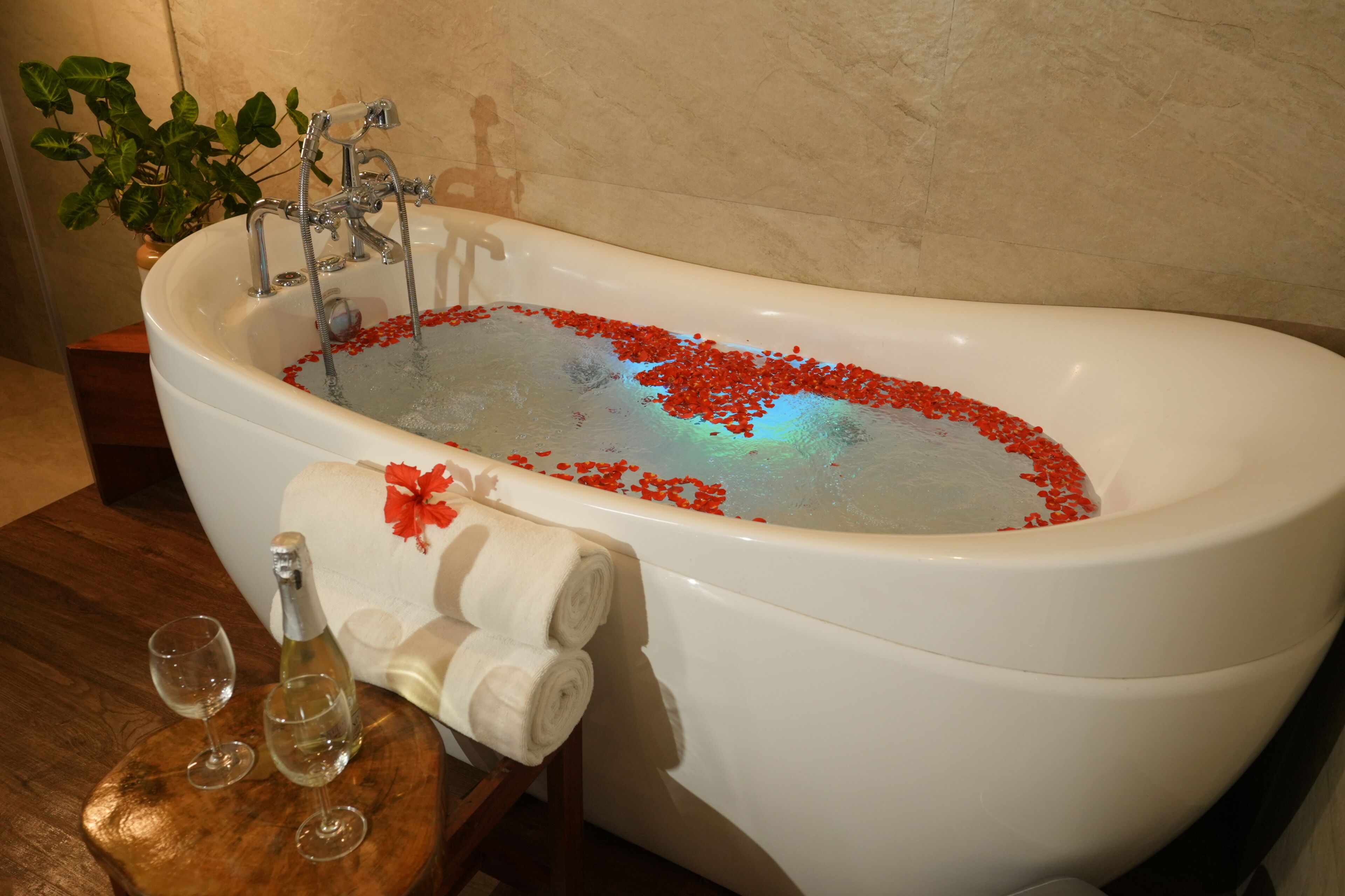 premium valley view jacuzzi suite | bathroom | free toiletries, hair dryer, slippers, towels