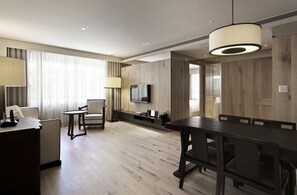 Oasis suite | Living room | LED TV, DVD player, foosball, books - Gloria Residence (Taipei)