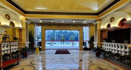 Vienna Hotel Pinghu Plaza Branch