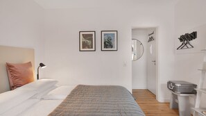 Habitación Business doble | Colchones con acolchado adicional, escritorio, sistema de insonorización