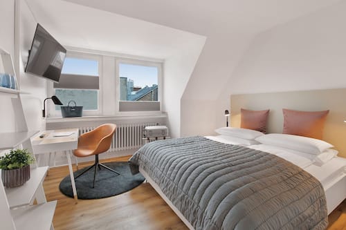 Surmatelas, bureau, chambres insonorisées, Wi-Fi gratuit