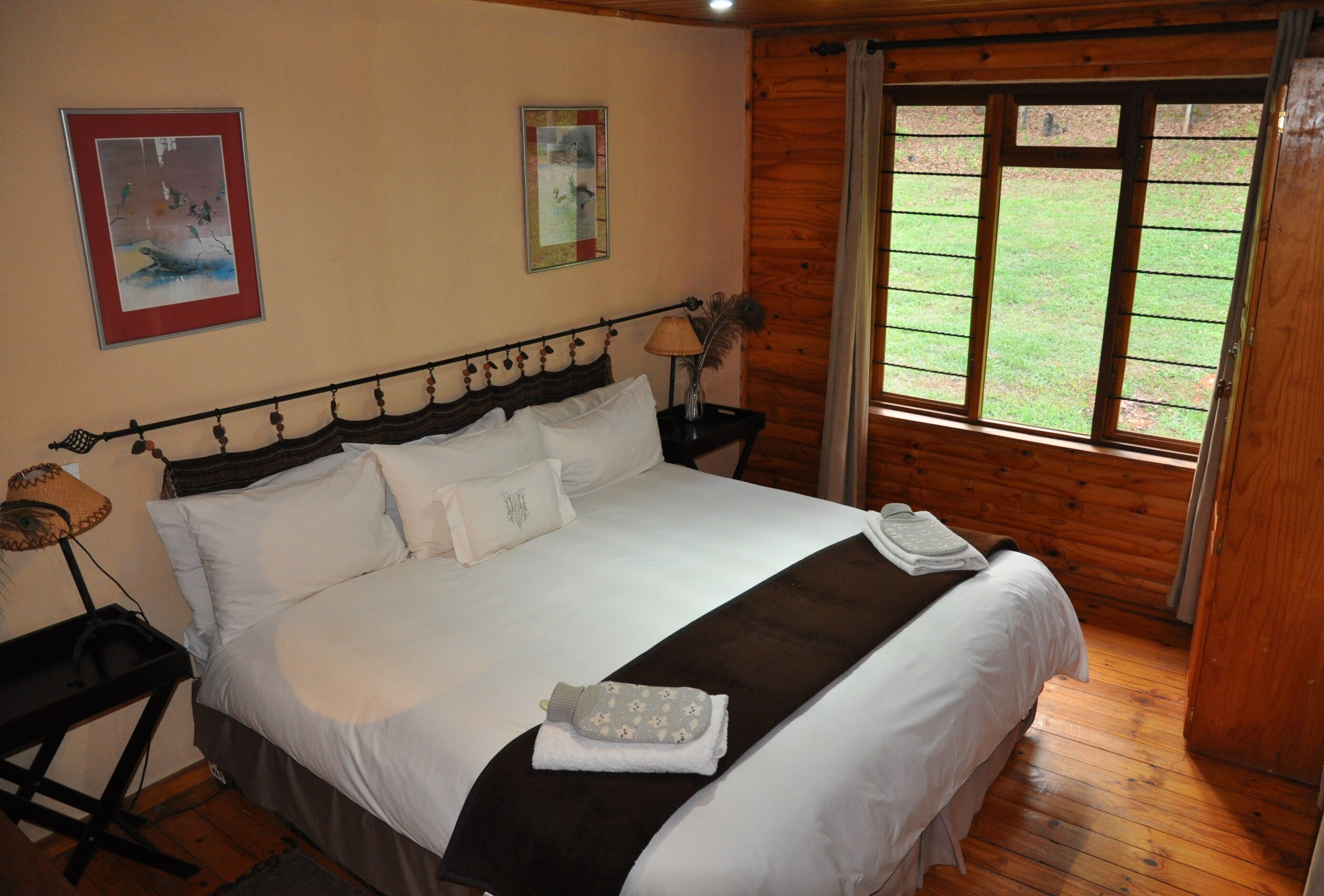 Self Catering AA Log Cabin