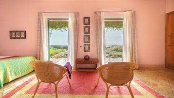 Deluxe Twin Room, Terrace | Premium bedding, minibar, in-room safe, individually decorated