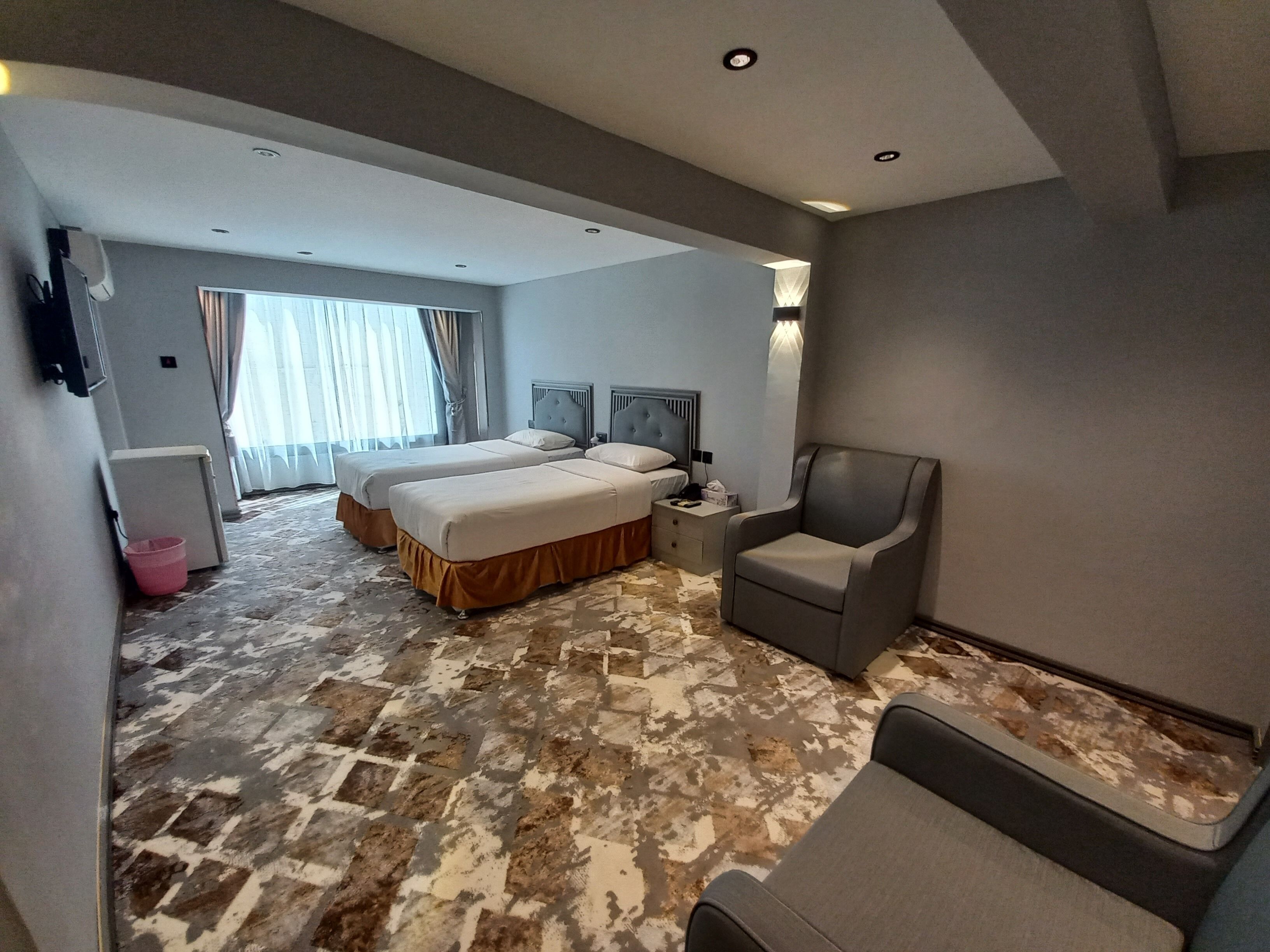 standard twin room | free wifi, bed sheets