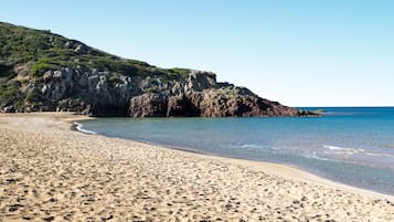 Parasols, serviettes de plage