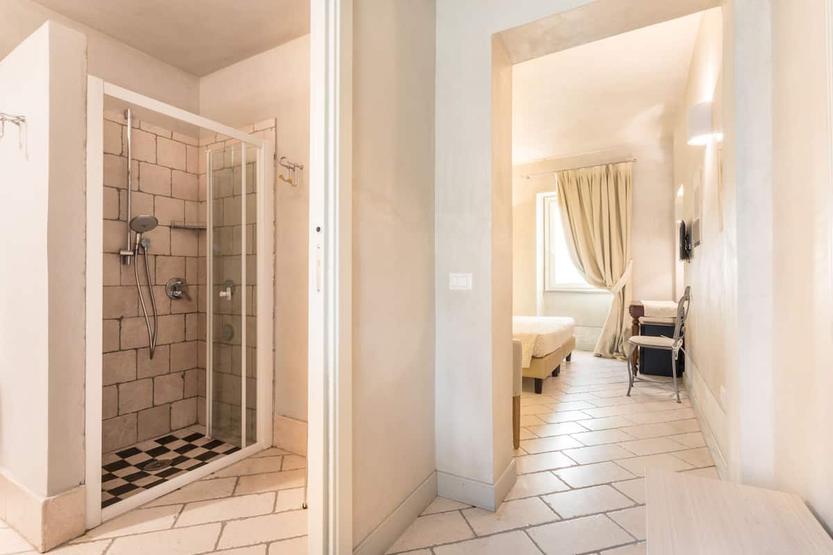 double room, annex building (40 mt. from the main building) | 1 bedroom, premium bedding, minibar, in-room safe