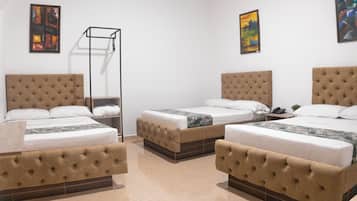 In-room safe, free WiFi, bed sheets