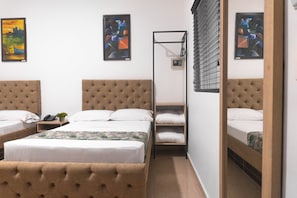 Cofres nos quartos, Wi-Fi de cortesia, roupa de cama
