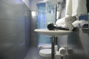 Bathroom - The Place Cagliari (Cagliari)