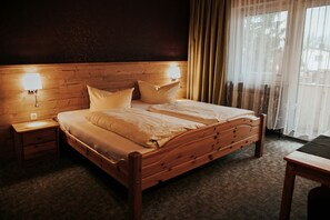 Chambre Double Standard, balcon | Matelas mémoire de forme, décoration personnalisée