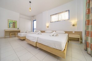 标准开间 | 加厚床垫、遮光窗帘、��熨斗/熨衣板、免费 WiFi