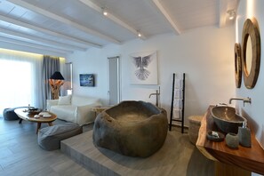 Premium bedding, down duvets, minibar, in-room safe - Hermes Mykonos Hotel (Mykonos)