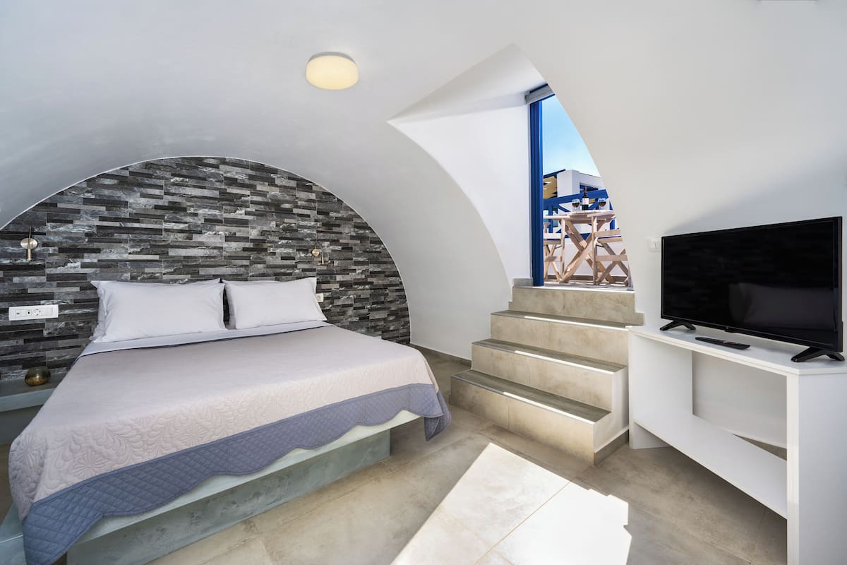 Honeymoon Suite Beach View 2 | Egyptian cotton sheets, premium bedding, memory foam beds, in-room safe
