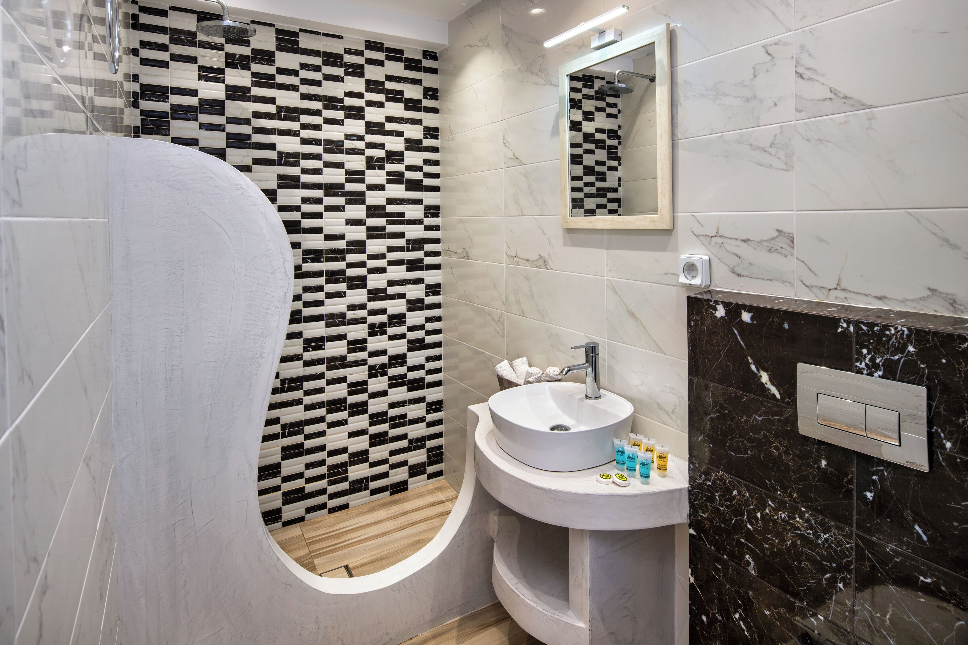 Photo - Honeymoon Beach Studios