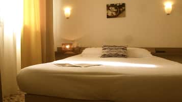 Premium bedding, in-room safe, desk, soundproofing