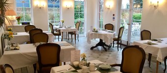 Aylestone Court Hotel