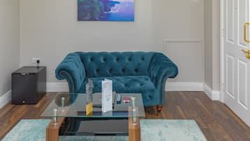 Penthouse | Woonruimte | Televisie