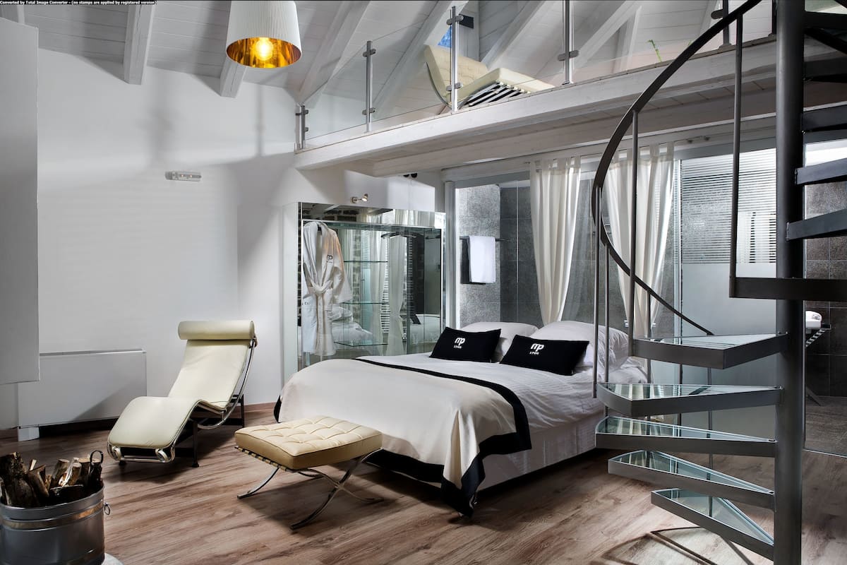 Suite Junior | Biancheria da letto di alta qualità, minibar, una cassaforte in camera