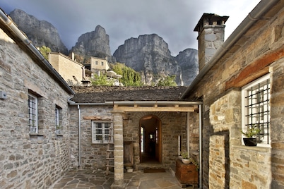 Mikro Papigo 1700 Hotel & Spa