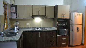 Villa familiar, 4 habitaciones, terraza, vistas al jardín | Wifi gratis