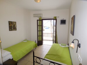 Habitació estàndard | Matalassos amb encoixinament addicional i wifi gratuïta 