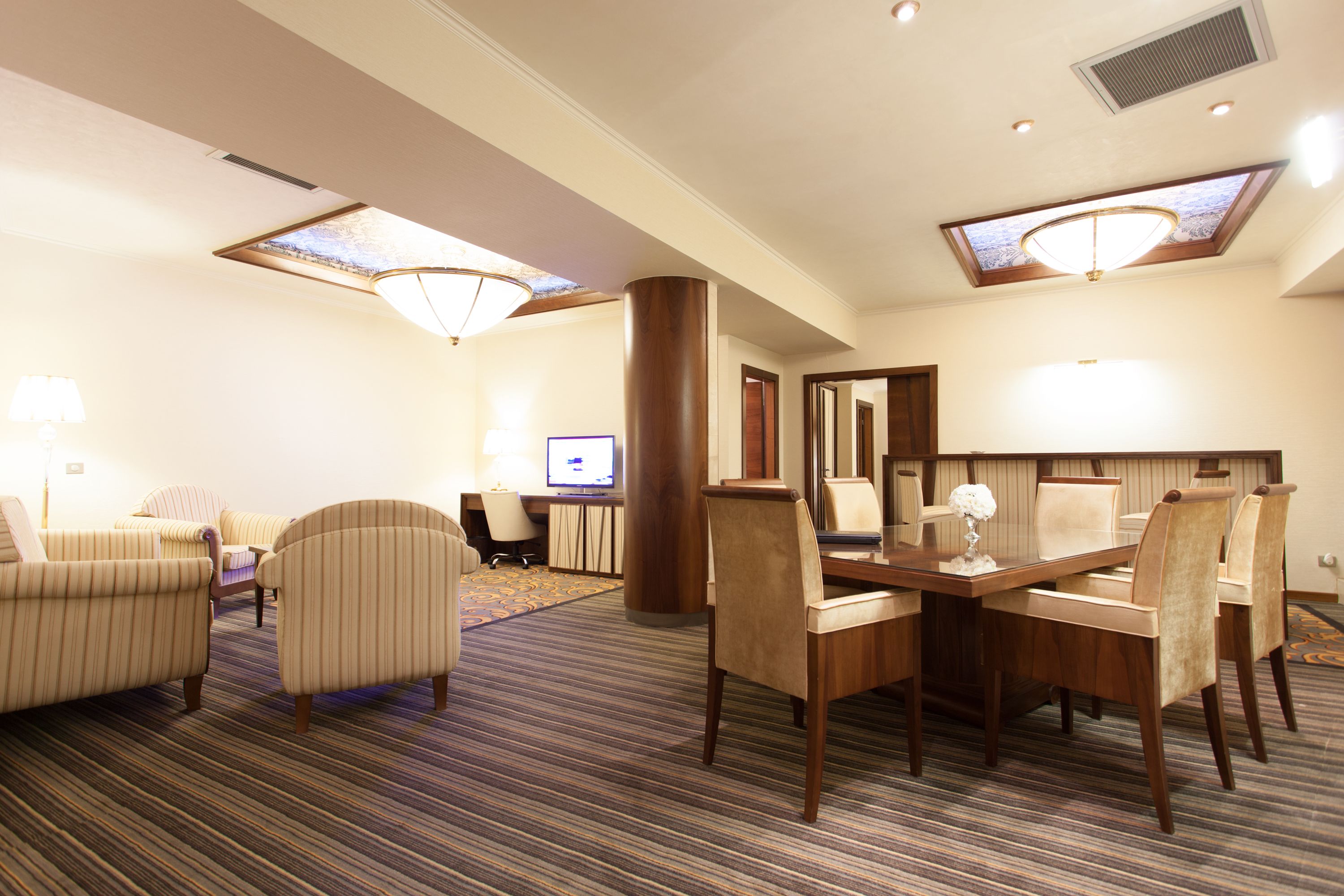 suite | egyptian cotton sheets, premium bedding, minibar, in-room safe