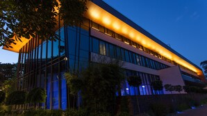 Façade de l’hébergement – soirée/nuit