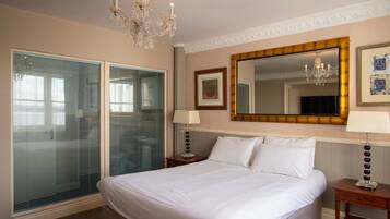 Superior Double Room with River View | In-room safe, desk, iron/ironing board, free WiFi