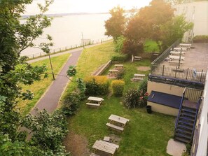 Deluxe tweepersoonskamer, uitzicht op rivier | Uitzicht vanuit de kamer