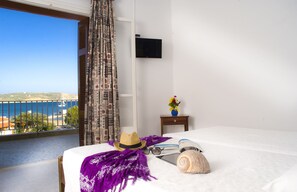 Standard Room | Free cots/infant beds, rollaway beds, free WiFi