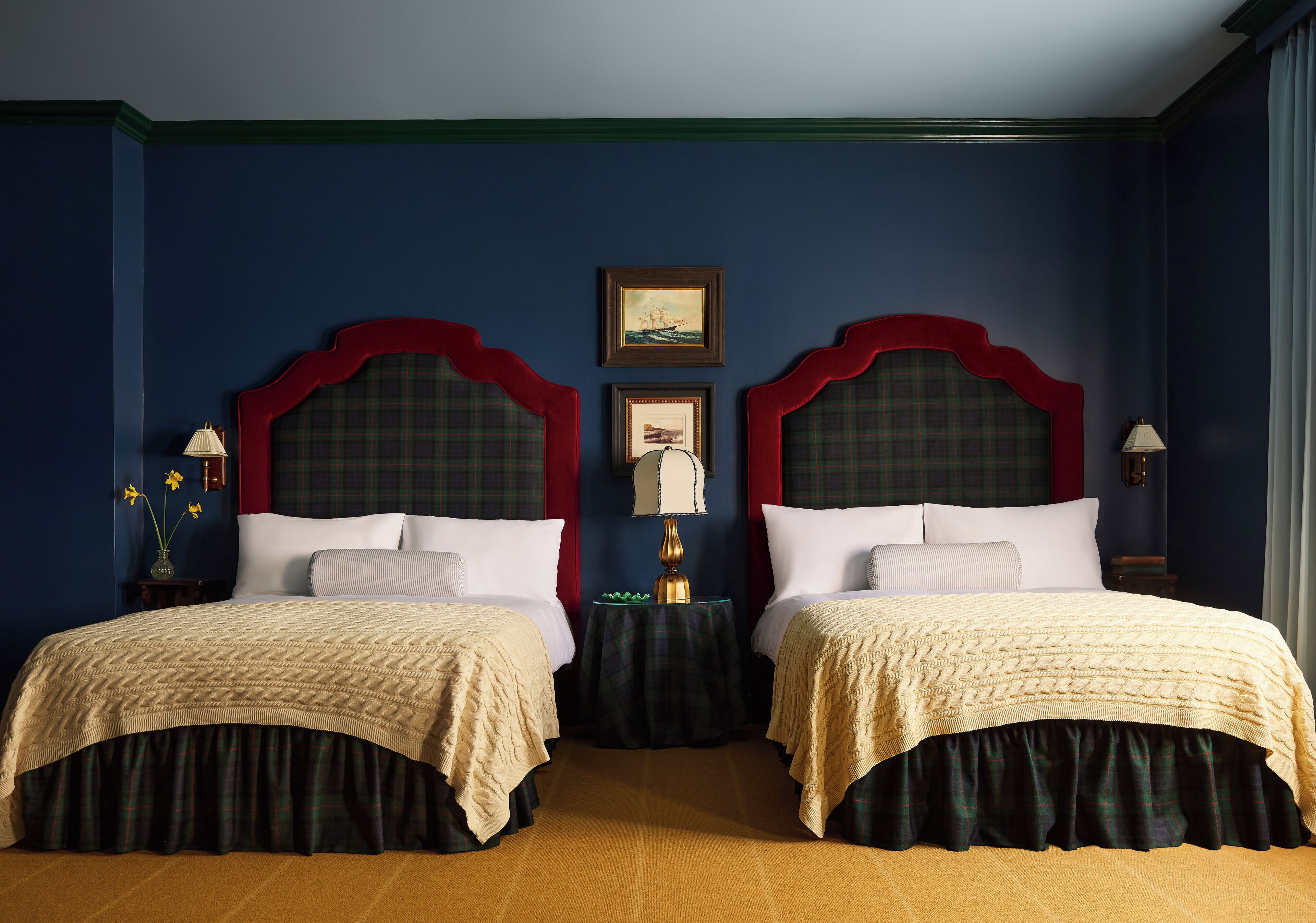 Quarto luxo, 2 camas de casal | Roupas de cama premium, frigobar, cofres nos quartos, escrivaninha